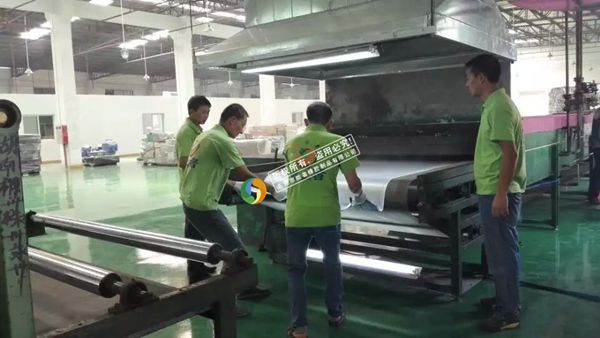 “不識時務(wù)”讓鼠標墊成就了能者橡膠